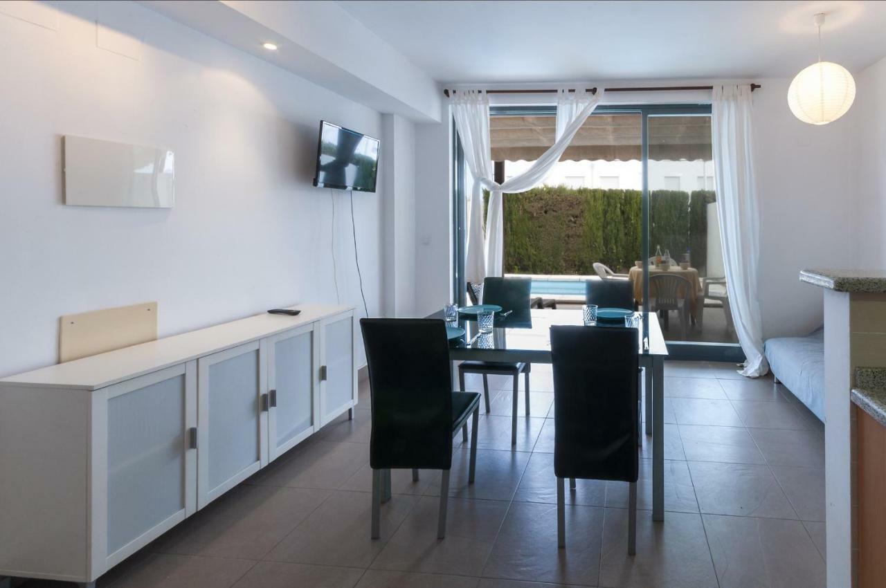 Premium 17 Villa Les Deveses Exterior photo